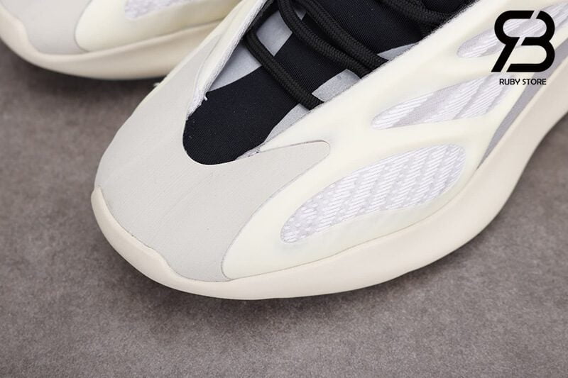 Yeezy Boost 700 Wave Runner Sneakers - (Size 8.5) – Maison-B-More Global  Store