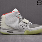 Giày Nike Air Yeezy 2 NRG Pure Platinum Màu Xám