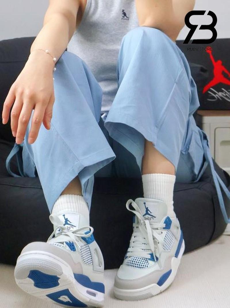 jordan 4 military blue phối với quần jean xanh