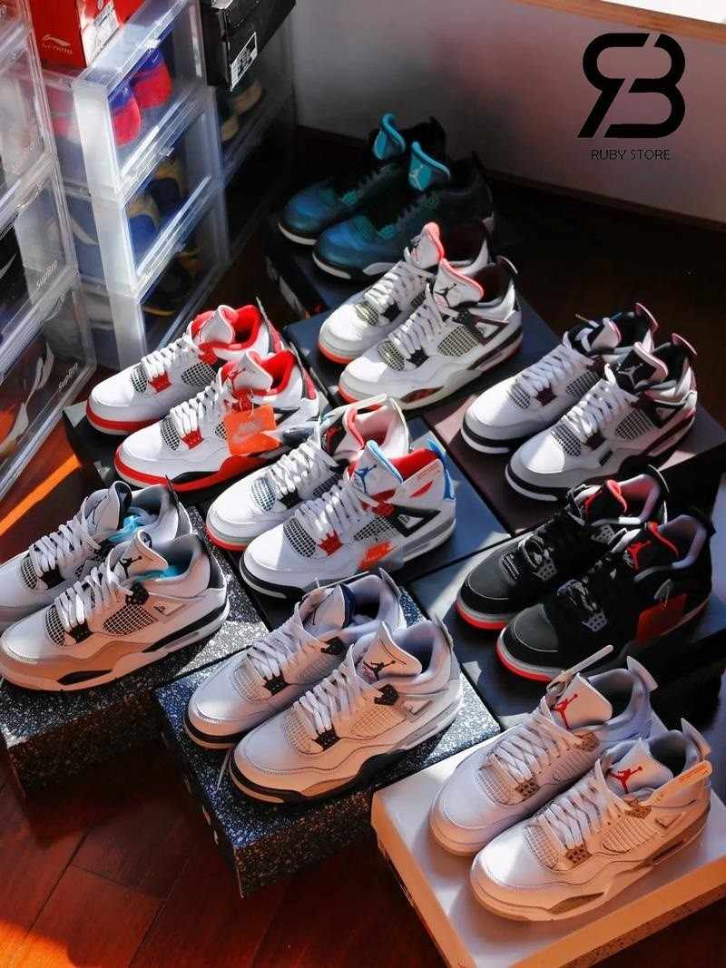 Nhiều đôi giày jordan 4 xếp song song nhau