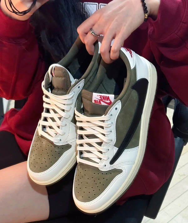 Giày Air Jordan 1 Low OG x Travis Scott Medium Olive