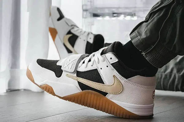 Giày Jordan Jumpman Jack TR Travis Scott Sail