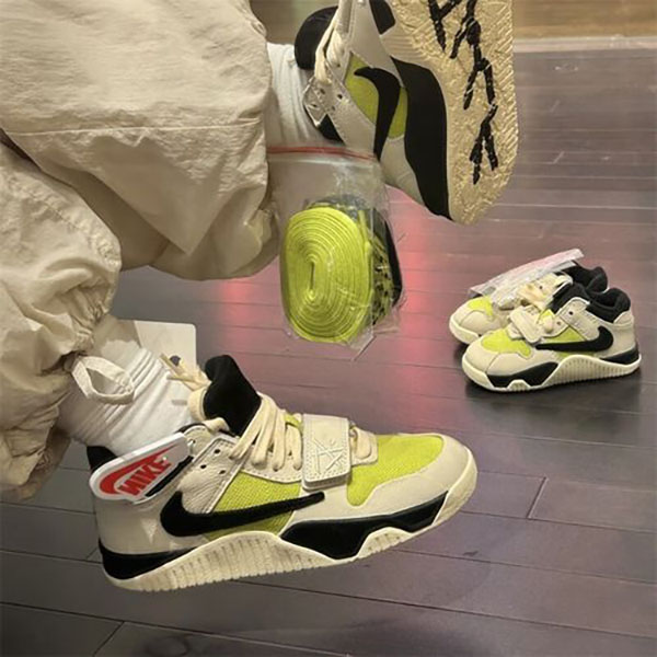 Giày Jordan Jumpman Jack TR Travis Scott Bright Cactus