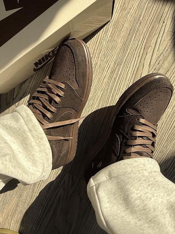 Giày Air Jordan 1 Low x Travis Scott Velvet Brown