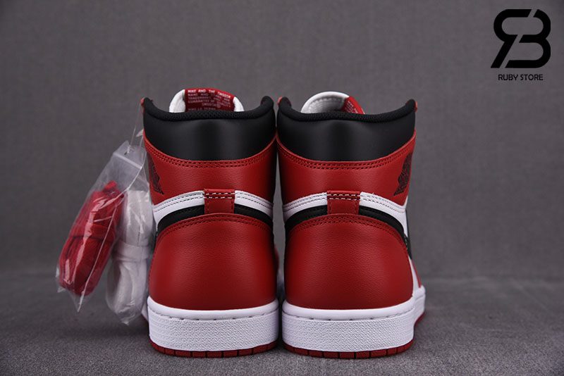 Giày Nike Air Jordan 1 Retro High Chicago Siêu Cấp
