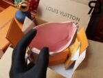 Túi LV Mini Pochette Accessoires Py The Pool Hồng Best Quality 99% Auth