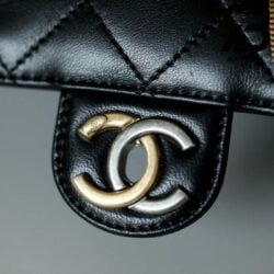 Túi Chanel Pearls Charms Small Flap Bag AS2979 Màu Đen Siêu Cấp