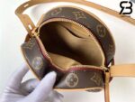 Túi LV Boite Chapeau Souple PM With Mickey Nâu Siêu Cấp