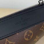 Túi LV Discovery Discovery Pochette Monogram Macassar Nâu Siêu Cấp