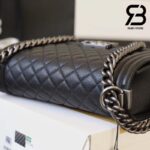 Túi Chanel Boy Medium Black Da Caviar Khóa Bạc Best Quality