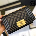 Túi Chanel Boy Small Black Da Caviar Khóa Vàng Best Quality