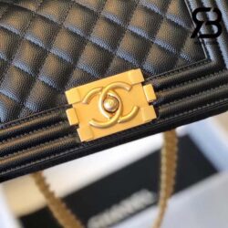 Túi Chanel Boy Small Black Da Caviar Khóa Vàng Best Quality