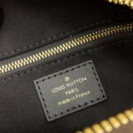 Túi LV Petite Malle Monogram Malle Souple Da Caviar Best Quality