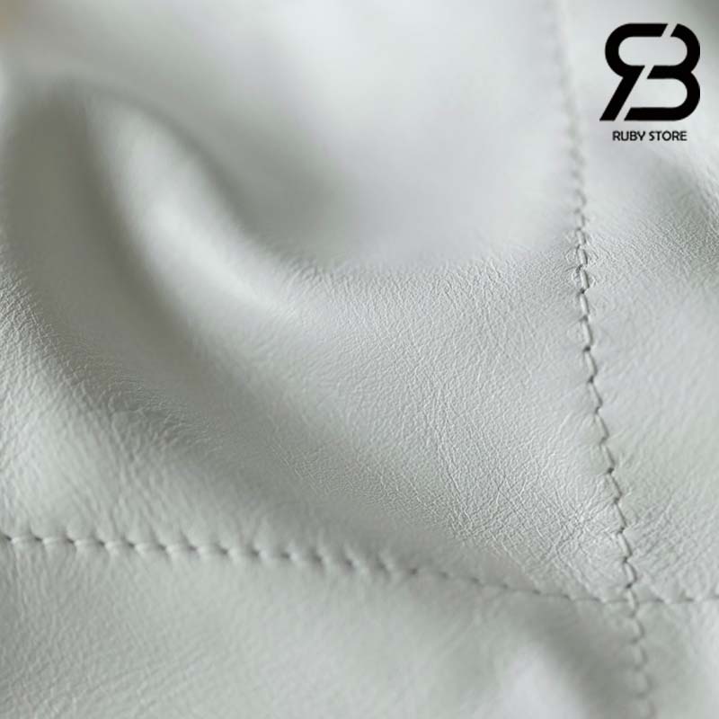 Túi Chanel 22 Small Handbag White Black Trắng Logo Vàng Da Bê 34CM Best Quality