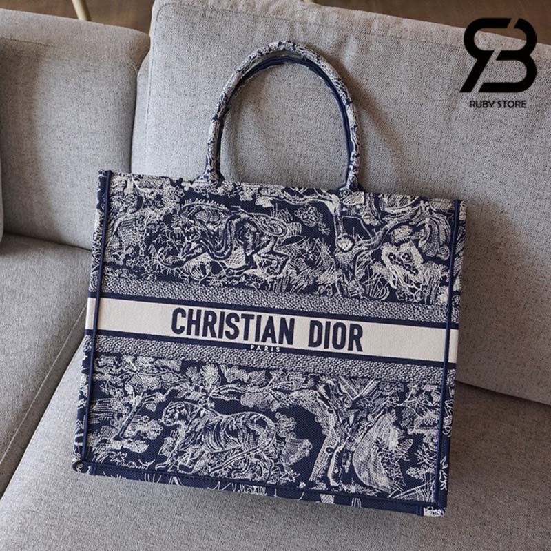 Túi Nữ Dior Mini Book Tote Blue Toile Jouy Embroidery S5475ZTDTM808   LUXITY