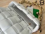 Túi Bottega Veneta Chain Cassette White Trắng Da Cừu 26CM Best Quality