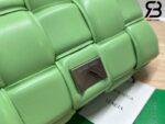 Túi Bottega Veneta Padded Cassette Acid Green Xanh Lá Da Cừu 26CM Best Quality