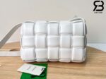Túi Bottega Veneta Padded Cassette Chalk White Trắng Da Cừu 26CM Best Quality