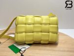 Túi Bottega Veneta Padded Cassette Yellow Vàng Da Cừu 26CM Best Quality