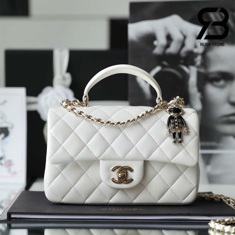 Túi Chanel Mini Flap Bag With Top Handle Lion Charm Màu Trắng 20CM Best Quality