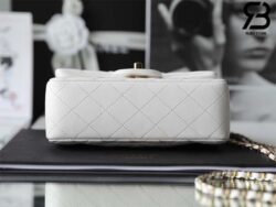 Túi Chanel Mini Flap Bag With Top Handle Lion Charm Màu Trắng 20CM Best Quality