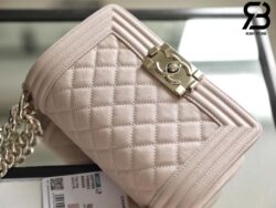 Túi Chanel Boy Small Màu Be Nhạt Da Caviar Khóa Vàng Best Quality