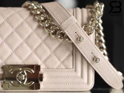 Túi Chanel Boy Small Màu Be Nhạt Da Caviar Khóa Vàng Best Quality