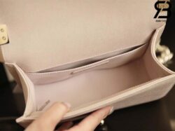 Túi Chanel Boy Small Màu Be Nhạt Chevron Da Caviar Khóa Vàng Best Quality