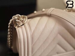 Túi Chanel Boy Small Màu Be Nhạt Chevron Da Caviar Khóa Vàng Best Quality