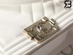 Túi Chanel Boy Small Màu Trắng Chevron Da Caviar Khóa Vàng Best Quality
