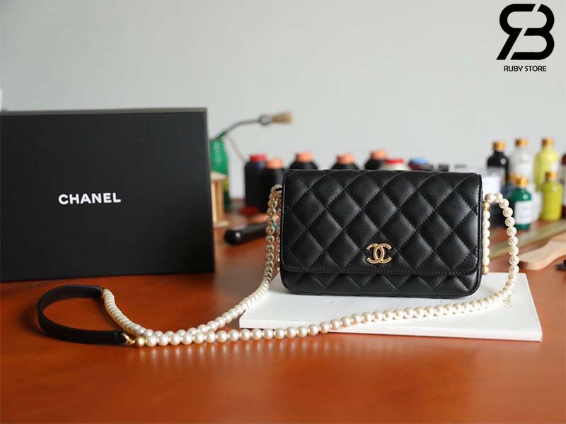 Túi Chanel Timeless Mini Woc With Pearl Màu Đen Calfskin 19CM Best Quality
