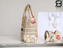 Túi Dior Medium Lady D-Lite Bag Màu Be Multicolor Hibiscus Embroidery Best Quality