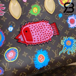 Túi LV x YK Onthego MM Monogram Faces Best Quality