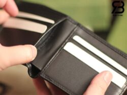 Ví Gucci GG Supreme Wed Bi-Fold Wallet Black Best Quality
