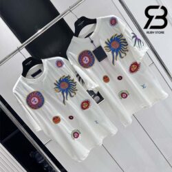Áo Thun LV x YK Embroidered T-Shirt Faces Best Quality