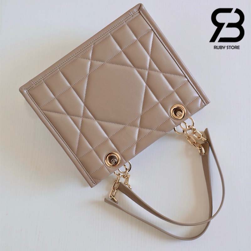 Túi Dior Small Essential Tote Bag Màu Nâu Hazelnut Calfskin Best Quality