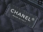 Túi Chanel 22 Small Handbag Đen Logo Bạc Da Bê SHW 34CM Best Quality