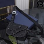 Túi Dior Essential Saddle Pouch Đen Calfskin 24CM Best Quality