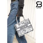 Túi Small Dior Book Tote Plan De Paris Embroidery Trắng Đen 26CM Best Quality