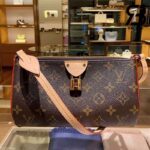 Túi LV Pochette Tirette Monogram 22CM Best Quality