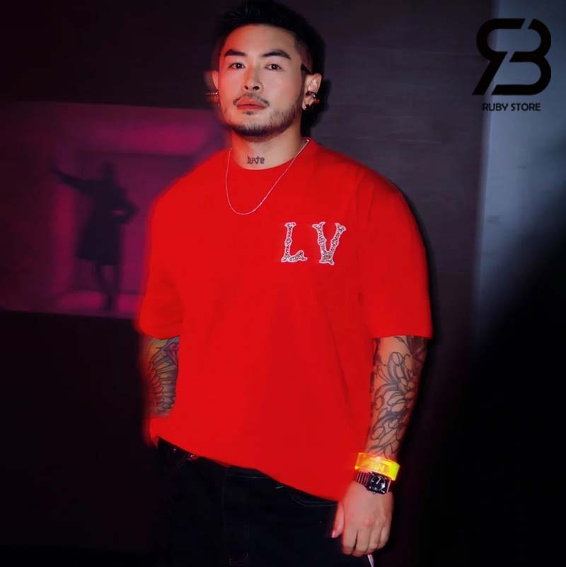 Áo Thun LV Cotton Pique T-Shirt With Embroidered LV Patch Đỏ Best Quality