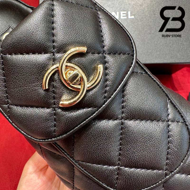 Giày Chanel 23C CC Turn Lock Mule Clog Slipper Black Lambskin Best Quality