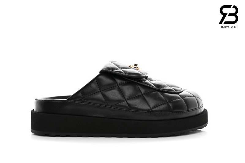 Giày Chanel 23C CC Turn Lock Mule Clog Slipper Black Lambskin Best Quality