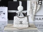Túi Chanel 22SS Mini Clutch With Chain Màu Trắng Da Caviar Best Quality