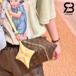 Túi LV Bloom Pouch Monogram Banana Yellow 22.5CM Best Quality