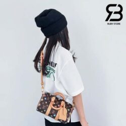 Áo LV Open Collar Short-Sleeved Cotton Shirt Pont Neuf Màu Trắng Sữa Best Quality