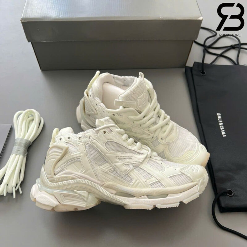 Giày Balenciaga Runner White Glow In The Dark Màu Trắng