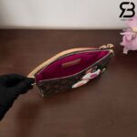 Túi LV x TM Pochette Accessoires Panda Monogram Best Quality