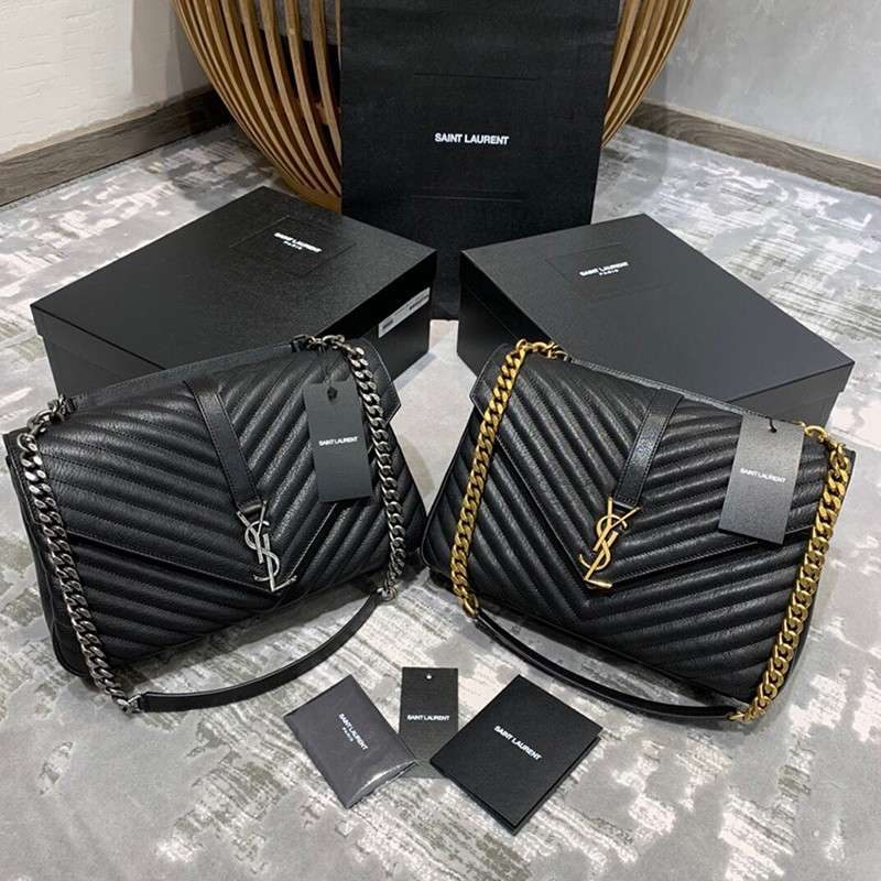 2 chiếc túi ysl màu đen khóa bạc và vàng