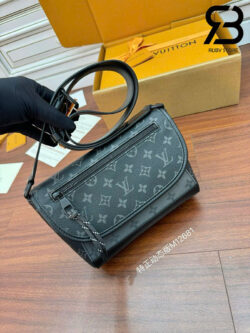 Túi LV Pulse Messenger M12681 Monogram Eclipse Canvas Best Quality